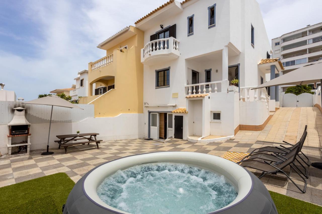 לאגוּ‏ש Best Guest Residence מראה חיצוני תמונה